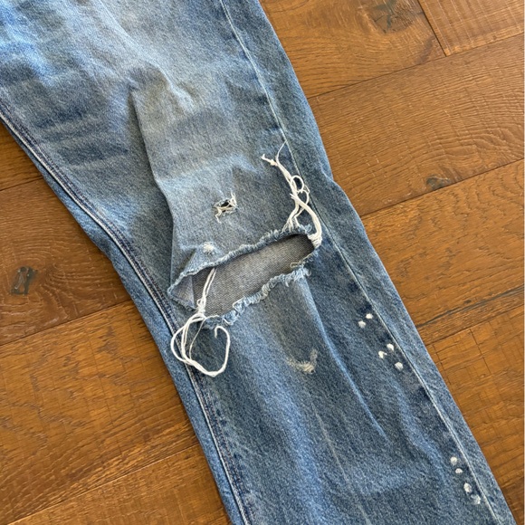 american eagle distressed 90s jeans - Picture 8 of 9